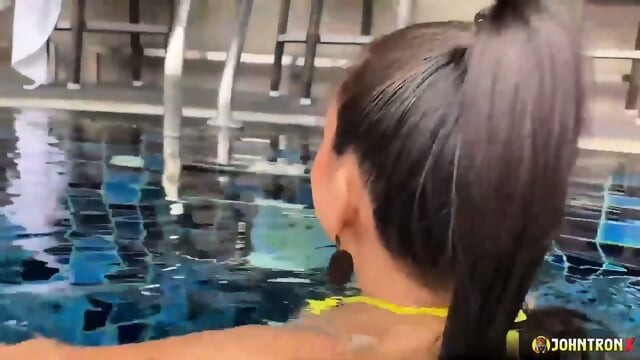 Chinese beautyful girls swimming pool fuck