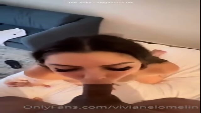 Viviane Lomelin Sucks And Fucks Her BF